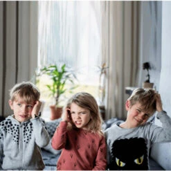 Licener Shampoo Anti Luis Voordeelverpakking 8 Licener Shampoo Anti Luis Voordeelverpakking -Zelfzorg Artikelen 1010289 3